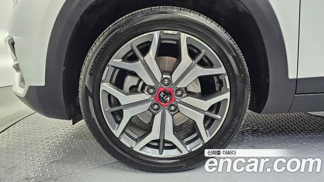 Kia Seltos Signature, 2022 все фото