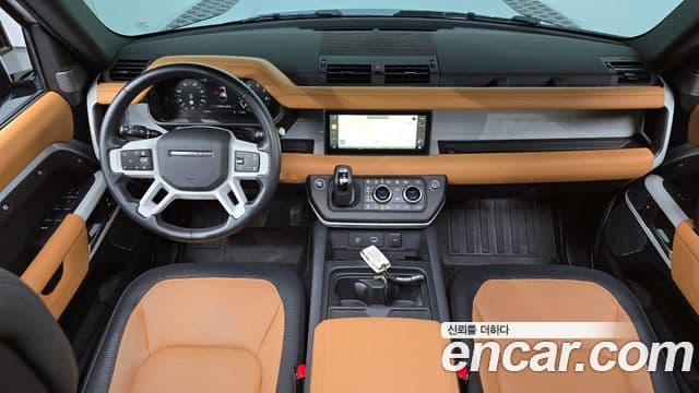 Land Rover Defender (L663) 110 P300 X-Dynamic SE, 2024 7