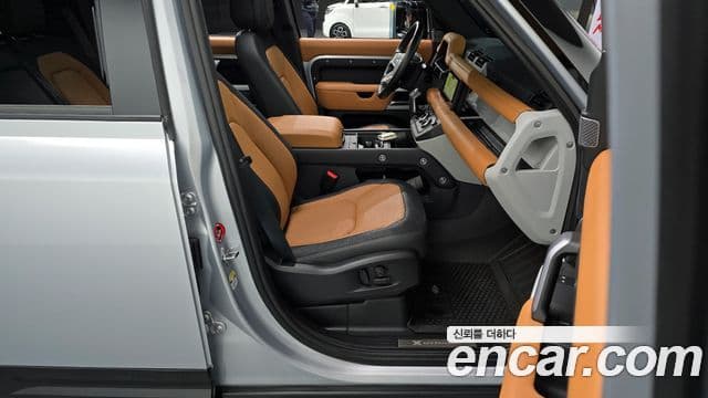 Land Rover Defender (L663) 110 P300 X-Dynamic SE, 2024 11