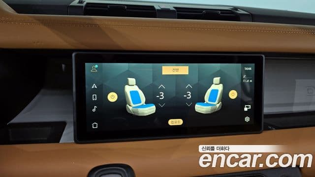 Land Rover Defender (L663) 110 P300 X-Dynamic SE, 2024 15