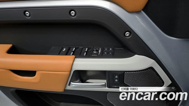 Land Rover Defender (L663) 110 P300 X-Dynamic SE, 2024 18