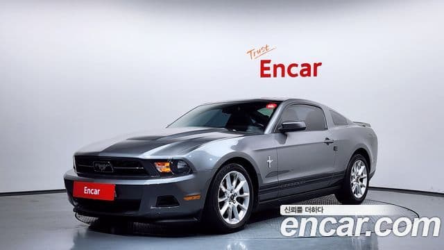 Ford Mustang купе, 2011 1