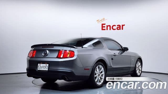 Ford Mustang купе, 2011 2