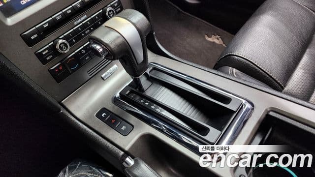 Ford Mustang купе, 2011 9