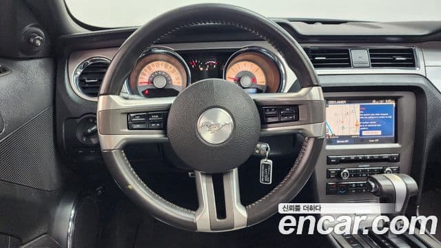 Ford Mustang купе, 2011 13