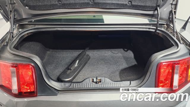 Ford Mustang купе, 2011 20