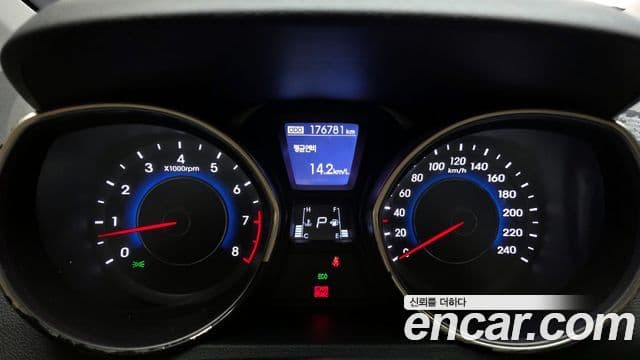 Hyundai Avante MD Premier, 2011 8