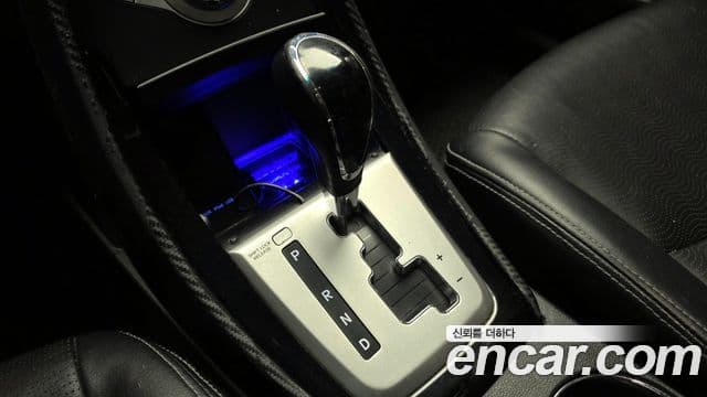 Hyundai Avante MD Premier, 2011 9