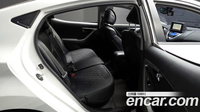 Hyundai Avante MD Premier, 2011 12