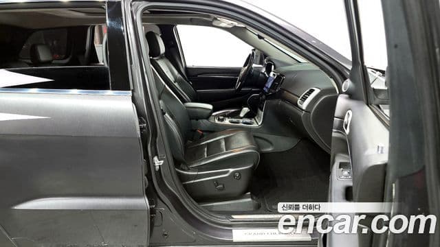 Jeep Grand Cherokee WK2, 2019 11