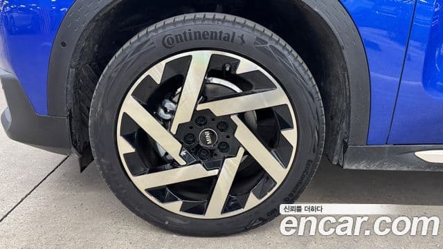 Mini Cooper S Countryman 3세대 ALL4 favored, 2025 все фото