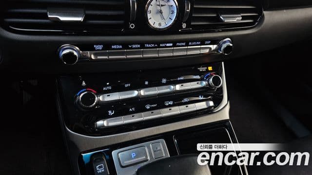 Genesis EQ900 Luxury, 2018 20