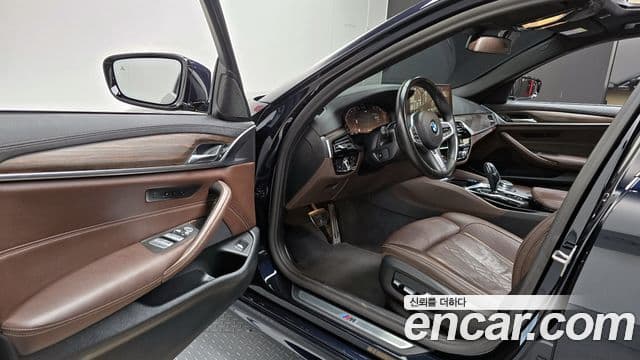 BMW 5시리즈 (G30) 523d M Sport, 2021 11