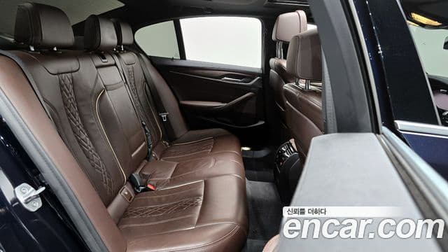 BMW 5시리즈 (G30) 523d M Sport, 2021 12