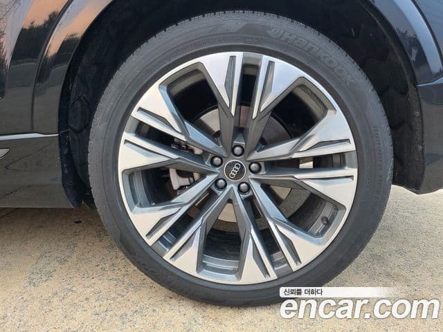 Audi Q8 (4M) Premium, 2025 16