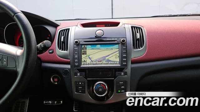 Kia Forte купе Premium, 2010 13