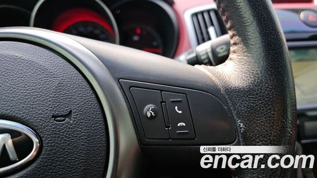 Kia Forte купе Premium, 2010 19