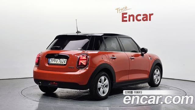 Mini Cooper 3세대, 2021 2