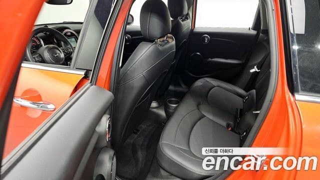 Mini Cooper 3세대, 2021 11