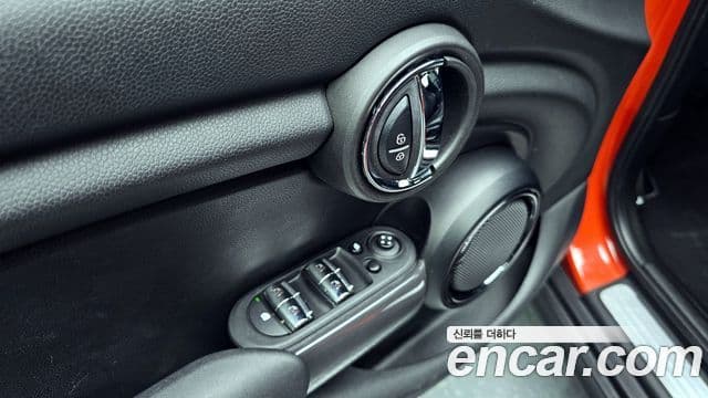 Mini Cooper 3세대, 2021 13