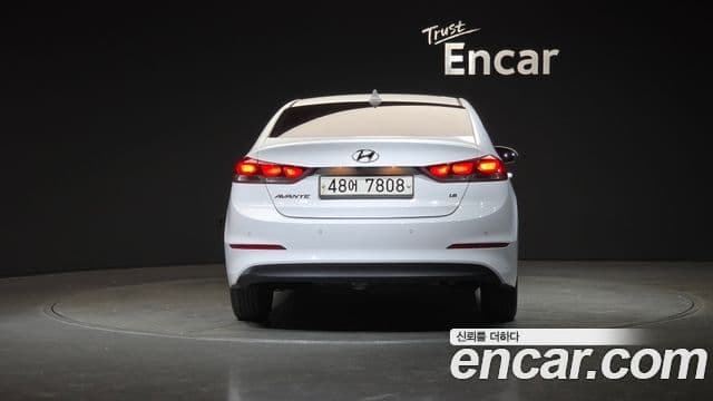 Hyundai Avante AD 1.6 GDI Value Plus, 2018 4