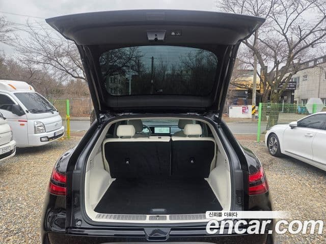 Genesis GV60 Standard, 2022 11