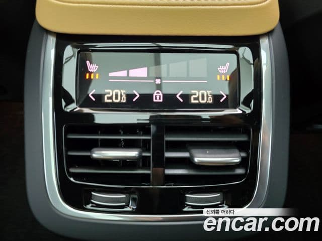 Volvo XC90 2세대 B6 Ultra Bright, 2025 17