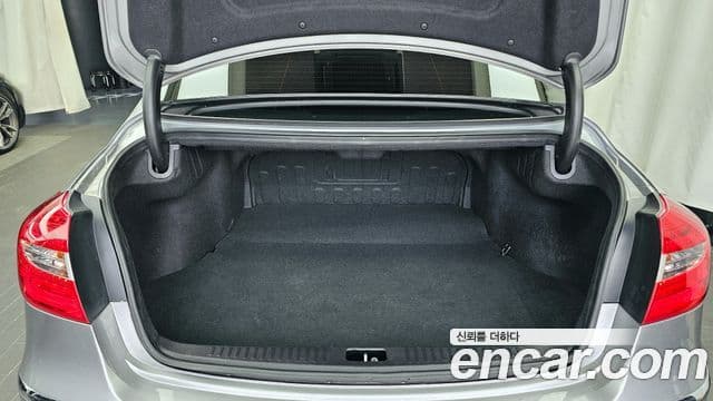 Hyundai Genesis VIP팩, 2012 20