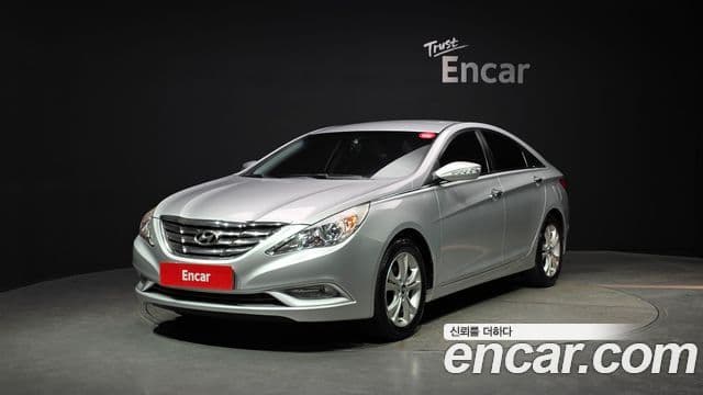 Hyundai YF Sonata люксовая версия, 2010 1