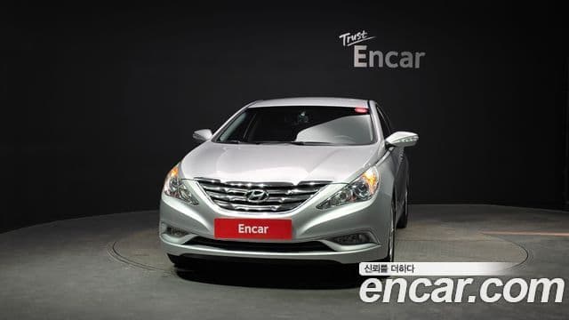 Hyundai YF Sonata люксовая версия, 2010 3