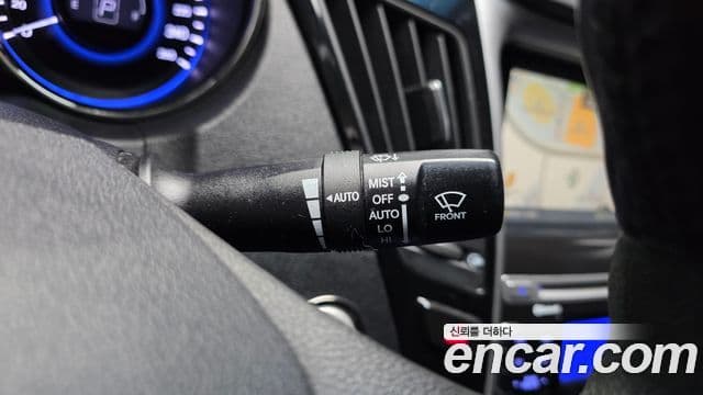 Hyundai YF Sonata люксовая версия, 2010 18