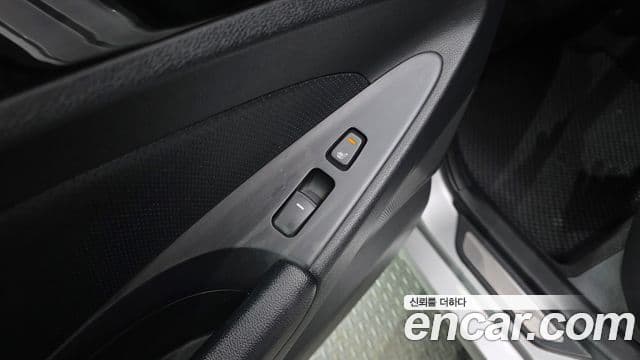 Hyundai YF Sonata люксовая версия, 2010 19