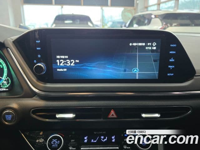 Hyundai Sonata гибрид (DN8) Premium Plus, 2022 13