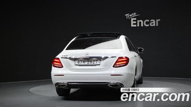 Mercedes-Benz E-класс W213 Avantgarde, 2018 4