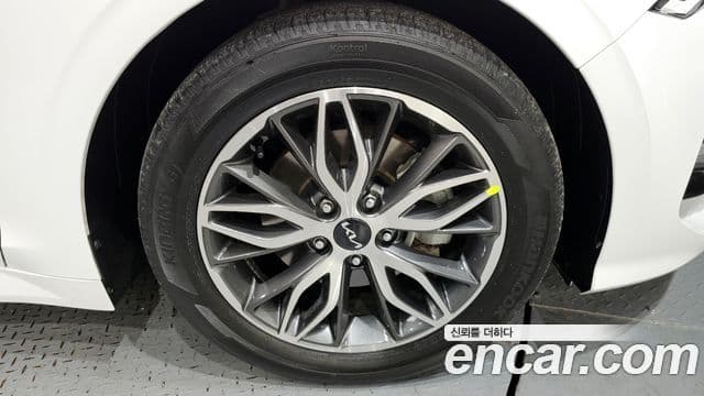 Kia K5 3세대 Trendy, 2023 все фото