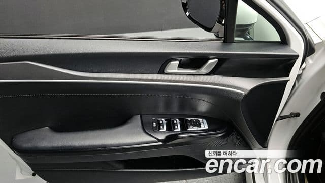 Kia K5 3세대 Trendy, 2023 17