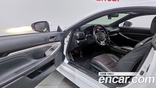 Lexus RC200t 1세대, 2016 10