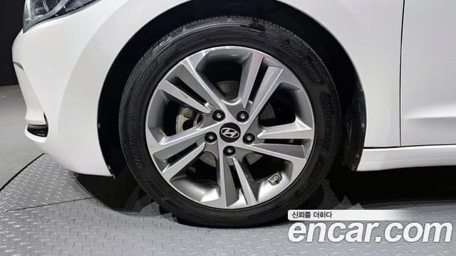 Hyundai Avante AD 1.6 GDI Value Plus, 2018 все фото
