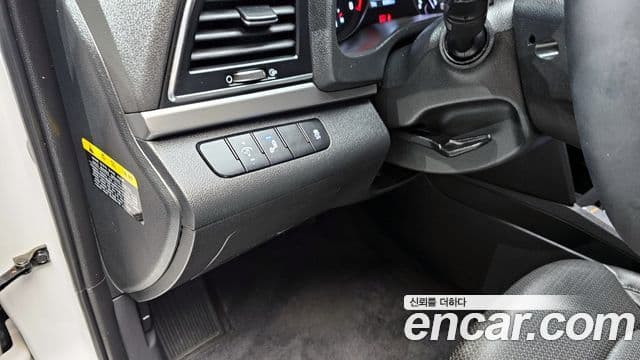 Hyundai Avante AD 1.6 GDI Value Plus, 2018 14