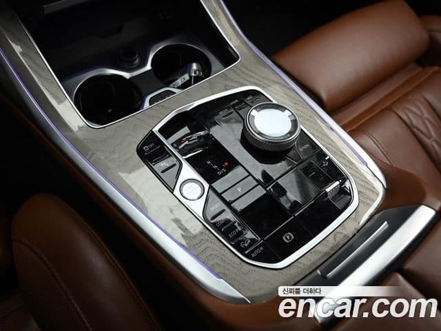 BMW X7 (G07) xDrive 40d M Sport 6인승, 2023 9