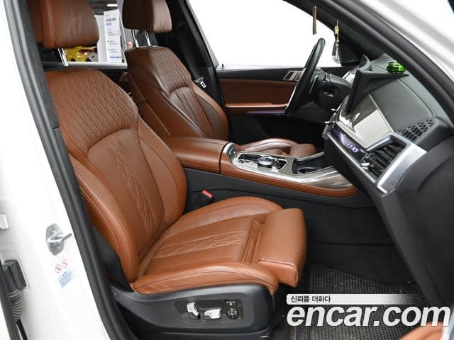 BMW X7 (G07) xDrive 40d M Sport 6인승, 2023 10
