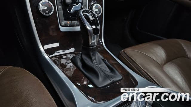 Volvo XC70 3세대, 2015 9