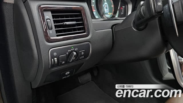 Volvo XC70 3세대, 2015 16