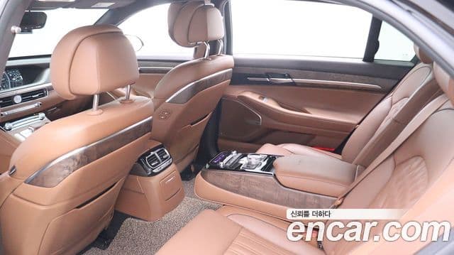 Genesis G90 Premium Luxury, 2022 10