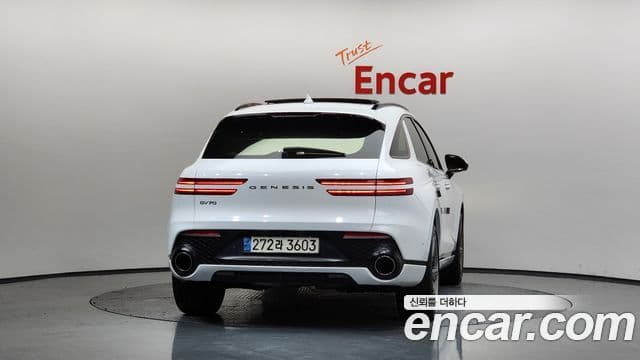 Genesis GV70, 2022 4