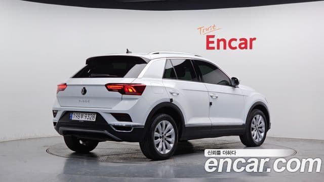 Volkswagen T-Roc Premium, 2021 2