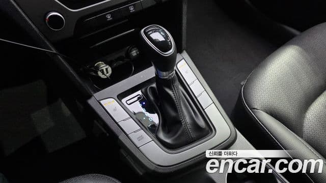 Hyundai Avante AD 1.6 GDI Value Plus, 2017 9