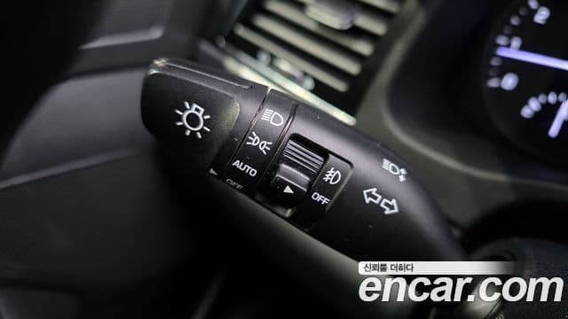 Hyundai Avante AD 1.6 GDI Value Plus, 2017 19