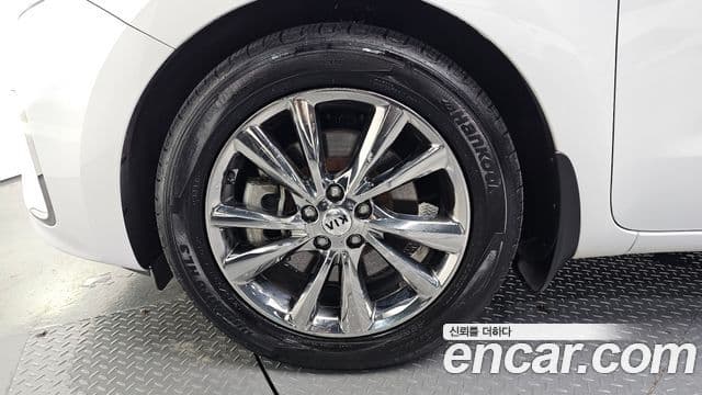 Kia The / новый New Carnival Special, 2019 все фото