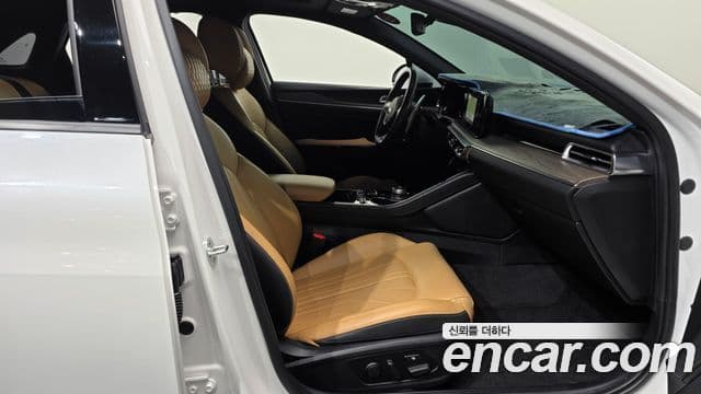 Kia K5 3세대 Signature, 2020 11